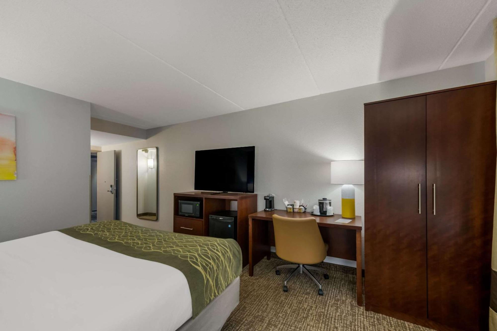 Inn Comfort - Hampton I-64 Newport News