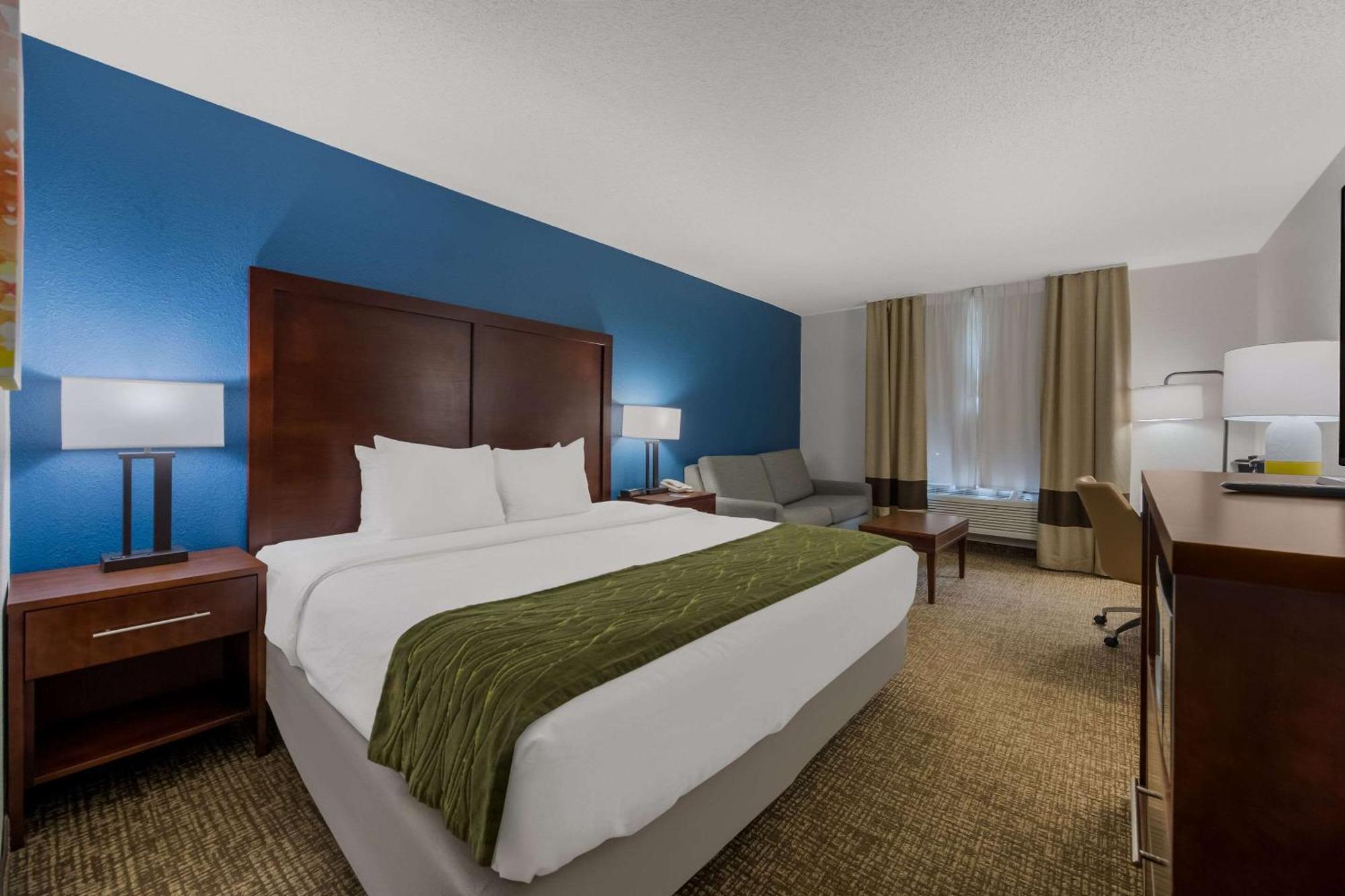 Comfort - Hampton I-64 2* Newport News